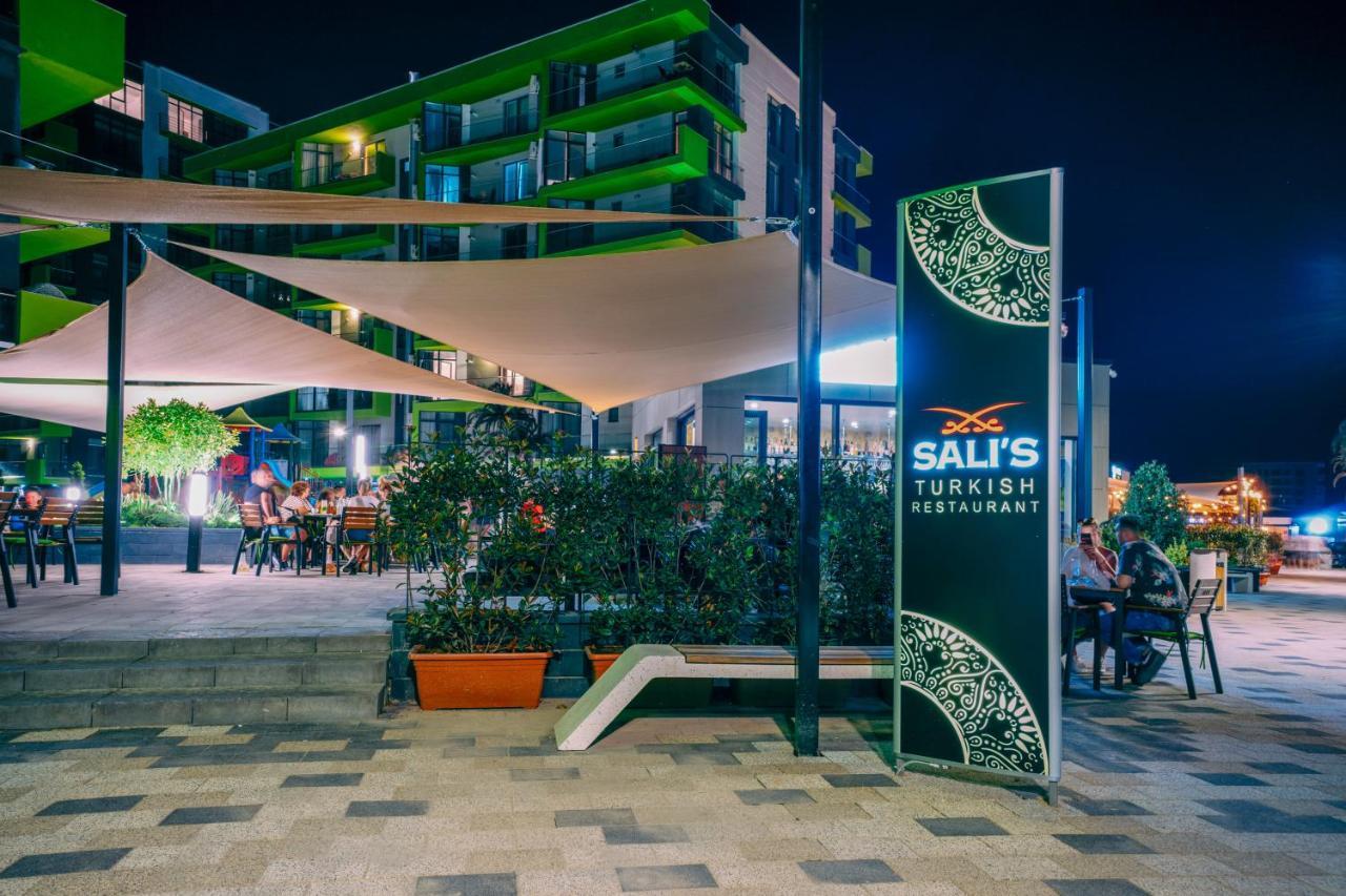 Năvodari Visum Aparthotel Pool & Spa Mamaia Nord מראה חיצוני תמונה