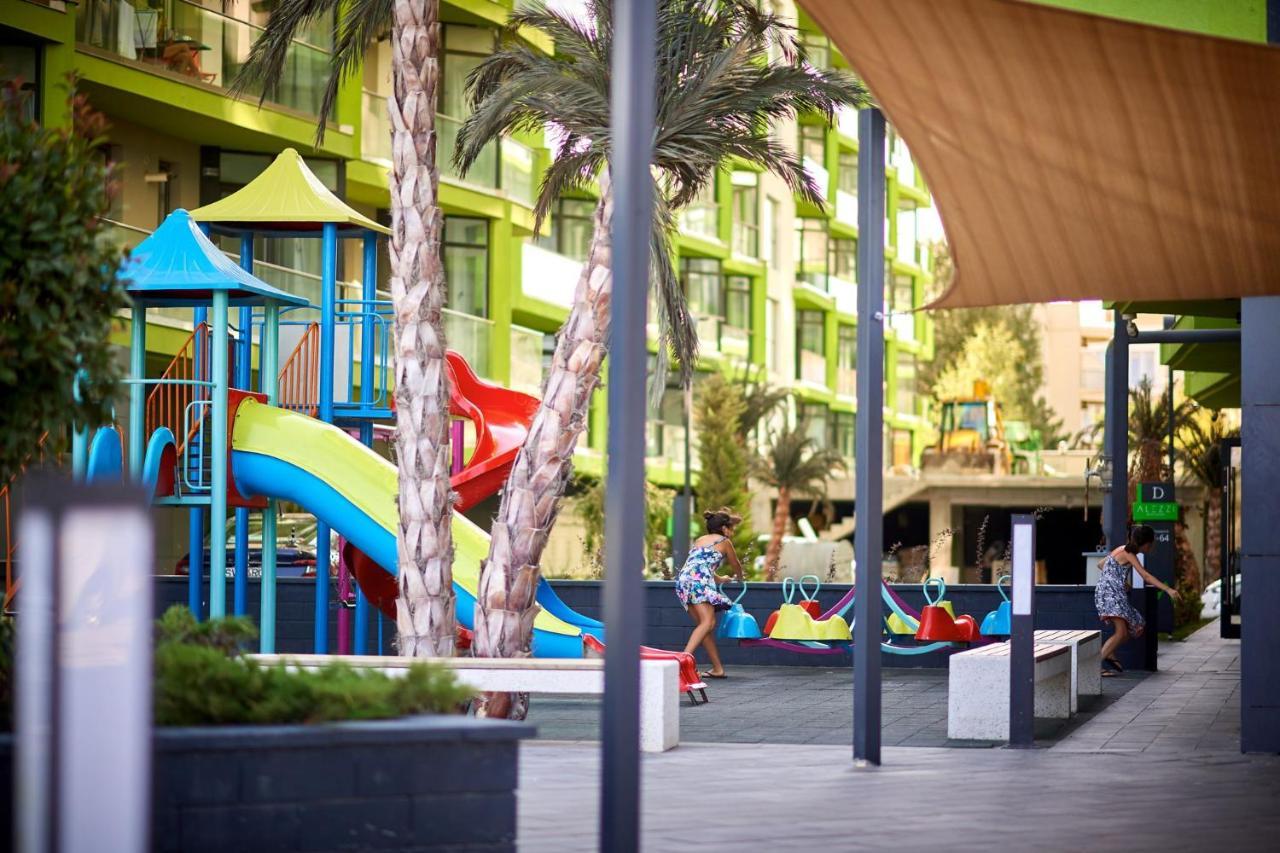 Năvodari Visum Aparthotel Pool & Spa Mamaia Nord מראה חיצוני תמונה